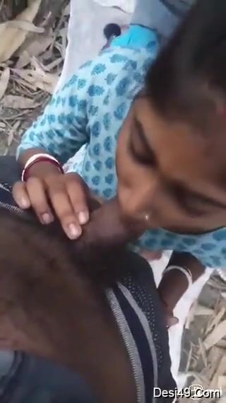 Desi bhabhi Outdoor sex