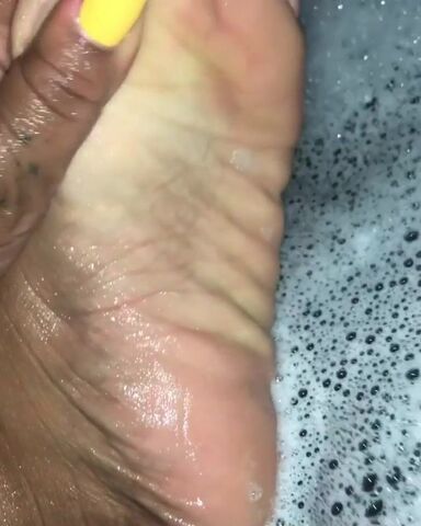 P4nd4's  feet